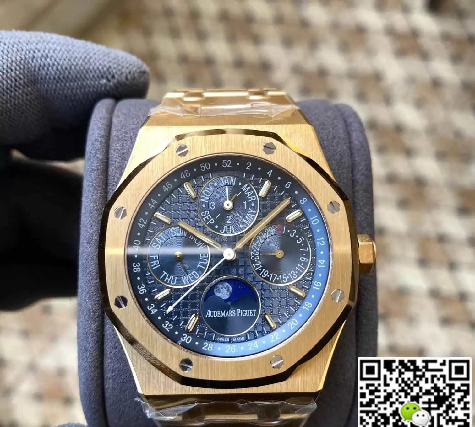 Audemars Piguet Royal Oak 26574BA.OO.1220BA.01 APS Factory 1:1 Best Edition Replica Watch Yellow Strap